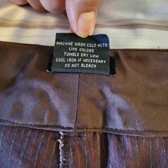 Zinc Women’s Pinstripe Pants Maroon Sz 5 With Red, & Gold/Yellow Stripes - Picture 7 of 8